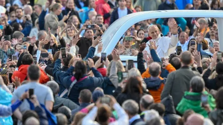 El Papa: El matrimonio, donación recíproca que exige plena fidelidad y unidad indisoluble